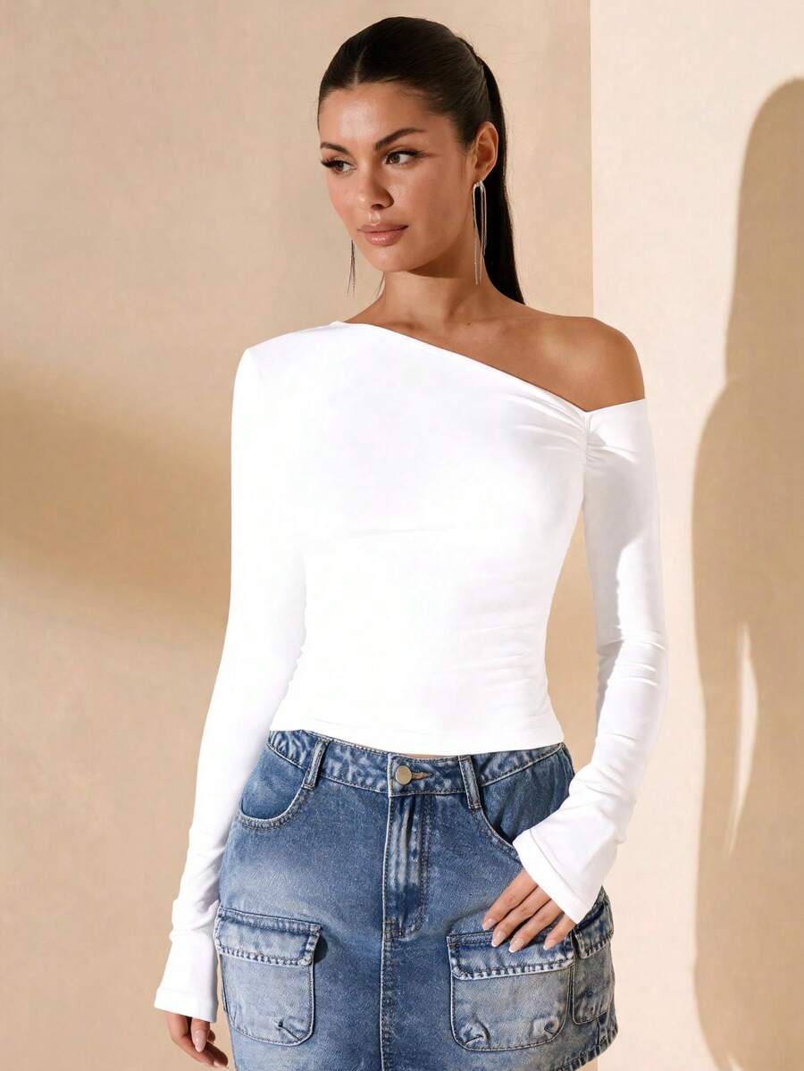 Women's Minimalist Long-Sleeved Fitted T-Shirt With Asymmetrical Shoulder, For Everyday Wear, Autumn/Winter/Summer - 白色 - 查看 1