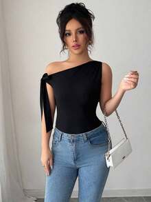 Camiseta de mujer de unicolor elegante con hombros oblicuos y nudo, para verano - Negro - Ver 5