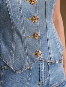 PREMIUM Conjunto de 2 piezas de chaleco vaquero con hebilla metálica y jeans para mujer, primavera/verano - Azul lavado medio - Ver 2