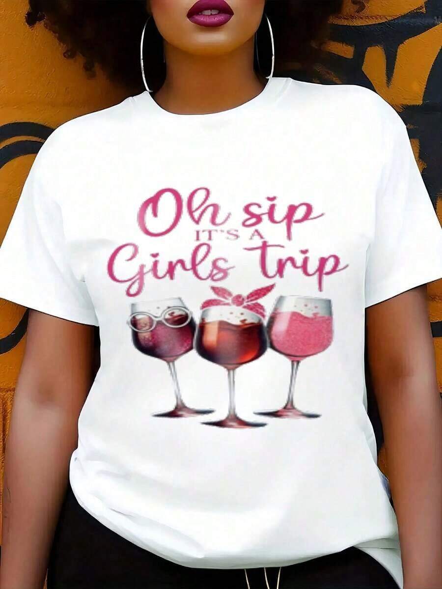 ClassicOh Sip It's A Girls Trip Comfortable And Versatile White T-Shirt With Elegant Handwritten Text And Whimsical Wine Glass Design, Soft Cotton Casual Crew Neck T-Shirt For Girls Trips, Bachelorette Parties, Girls Night Out, Summer T-Shirt - 白色 - 查看 1