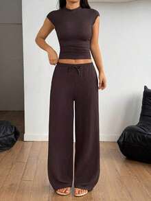 PETITE Conjunto de 2 piezas para mujer, de verano, color sólido, con cuello alto, blusa plisada y pantalones, ropa casual para mujer, ropa de entrenamiento para mujer, ropa de verano para mujer, conjuntos casuales para mujer, conjunto de dos piezas marrón para mujer, conjunto de dos piezas de pantalones para mujer, conjunto casual de dos piezas, conjunto cómodo de dos piezas, conjunto de pantalones marrones para mujer, conjunto de dos piezas de pantalones tipo mono marrón para mujer. - Marrón - Ver 8
