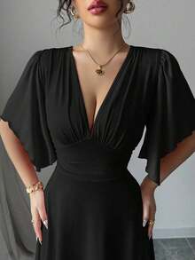 Nuevo vestido elegante corto para mujer con cuello en V, busto fruncido, mangas con volantes y cintura ceñida.Favorecedora y elegante. - Negro - Ver 4