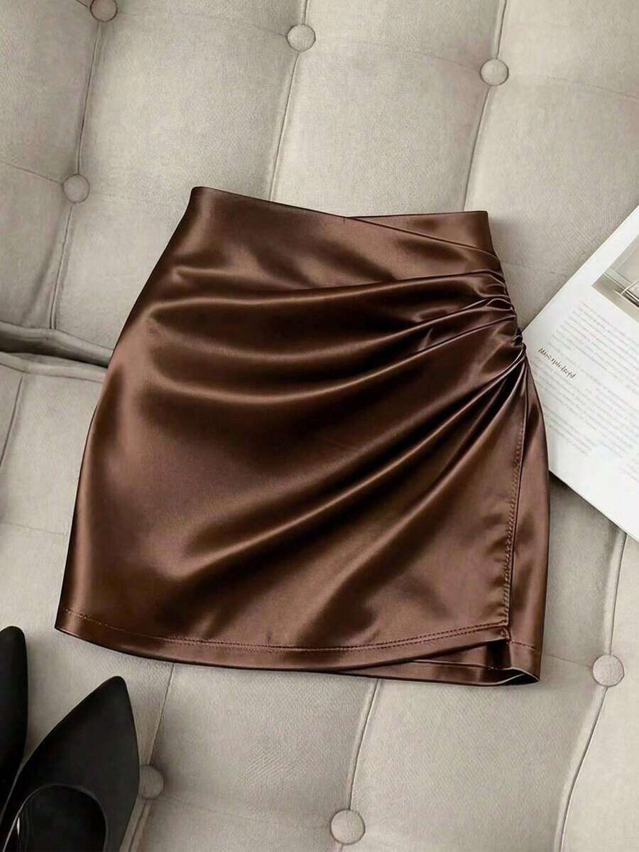 Falda ajustado plisada de cintura alta con dobladillo asimétrico brillante y elegante para mujer, primavera/verano - Marrón 2 - Ver 1
