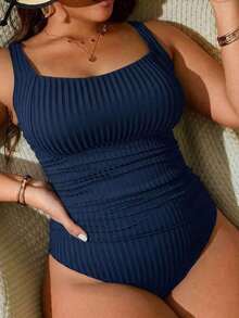Traje de baño de una pieza de talla grande con tela acanalada, fruncido en el abdomen y cuello de barco, adecuado para vacaciones de verano y playa - Azul marino - Ver 1