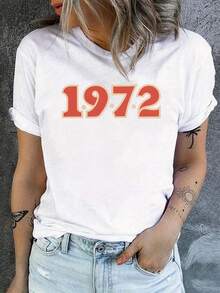 Camiseta estampada vintage de tipografía cinematográfica de 1972, cuello redondo casual y manga corta para primavera y verano, ropa de mujer - Blanco - Ver 1