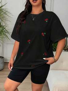 Plus Size Black Casual Short-Sleeved T-Shirt With Cherry Embroidery. All Kinds Of Prints, Jacket, Round Neck T-Shirt, Casual, For Office, For Travel, Very Popular, Sporty Style, Print/Pattern, 100% Cotton T-Shirt, Casual T-Shirt, Comfortable, Soft, Breathable. The Latest Popular Bestseller - 黑色 - 查看 3