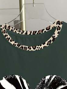 Camiseta casual de mujer de manga corta, cuello redondo, con estampado de bloques de color, leopardo y cereza - Multicolor - Ver 3