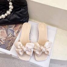 Geeyea Women's Summer Bow-Tie Flat Sandals. Soft Insole, Non-Slip PU Sole, Transparent Heel, Exquisite Design, Shock-Absorbing Insole. A Must-Have For Everyday Wear, Dates, And Vacations. Comfortable And Convenient To Wear. - 米色 - 查看 5