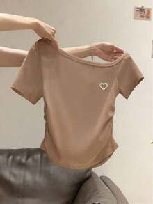 Camiseta de mujer con cuello asimétrico, manga corta y bordado de color contrastante - Blanco 3 - Ver 7