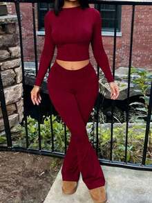Conjunto informal de 2 piezas de camiseta de manga larga de cuello redondo y pantalones acampanados de unicolor para mujer - Burdeos - Ver 4