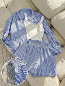 Conjunto de 3 piezas para mujer que incluye: blusa a rayas, shorts de unicolor y top de tirantes - Azul - Ver 9