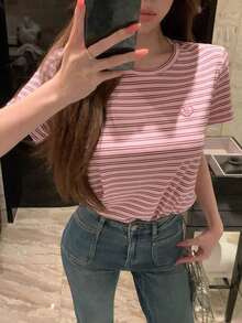 Y2K Style, Modern Style, The Newest Of 2026, Cute Style, Casual Style. Women's Loose-Fitting Casual Summer T-Shirt With Embroidered Heart And Letter Pattern, Red, 180g (S-XXXL) - 西瓜粉 - 查看 11