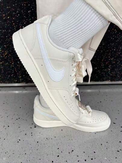  Nike Court Vision LO LE 舒適百搭 透氣支撐 低筒 板鞋 女款 米白色