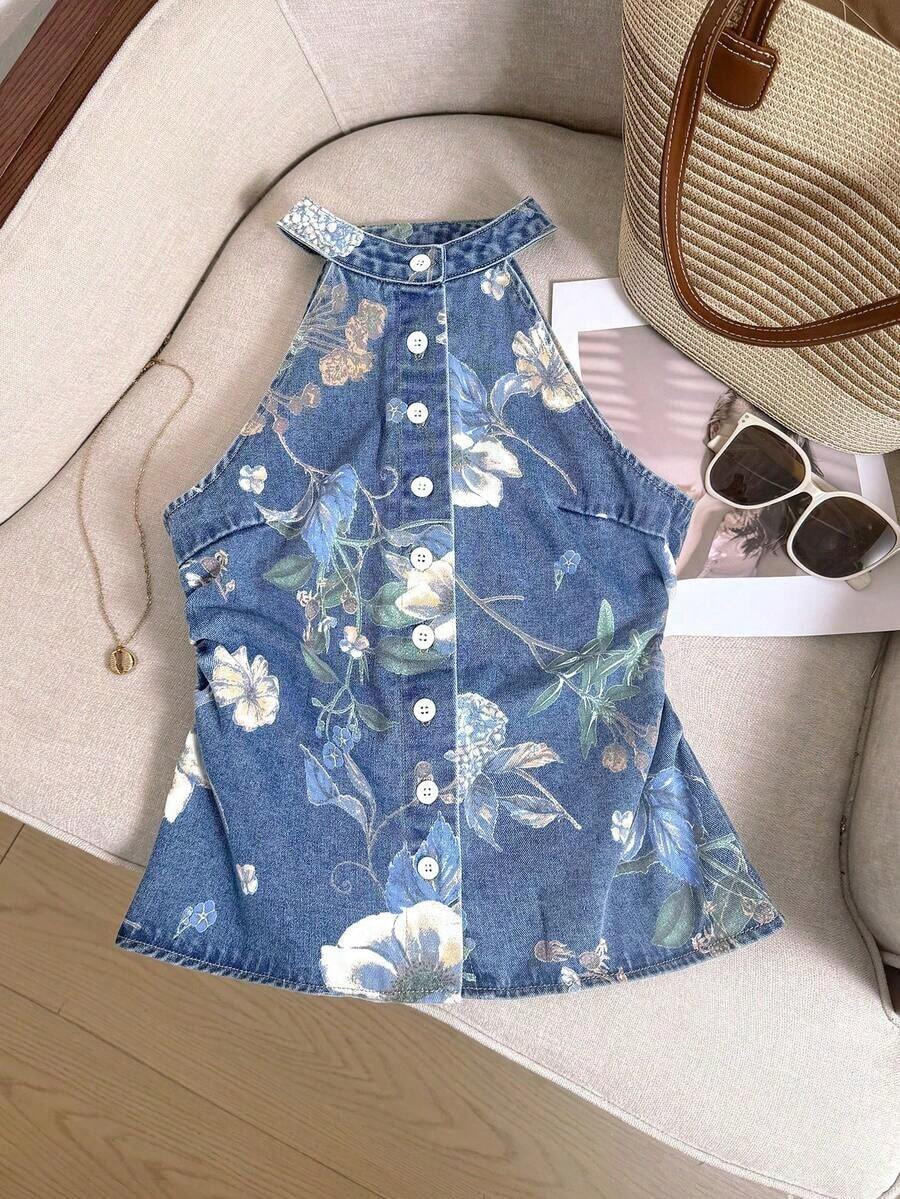 Frenchy Blusa vaquera de mujer con cuello halter y estampado floral, top de verano, atuendo de primavera, top de Pascua, top de festival, top de fiesta, atuendos de playa para mujer, top de graduación, blusas elegantes de mujer, blusas casuales para mujer, atuendos de vacaciones de mujer, atuendos de vacaciones de playa para mujer, top azul, top halter de mujer con estampado floral y denim, blusa sin mangas con botones hacia abajo, moda de verano - Lavado ligero - Ver 1