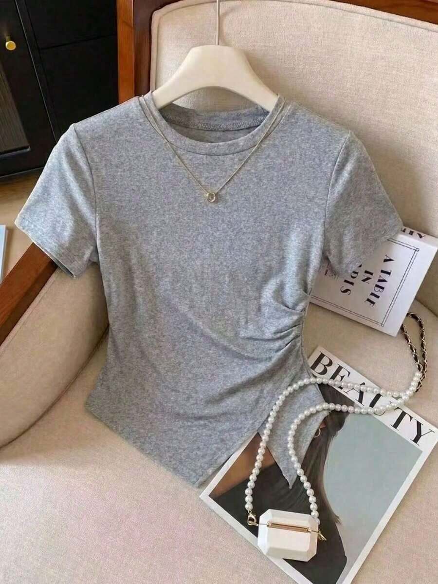 Camiseta casual de mujer de unicolor, cuello redondo, manga corta con bajo asimétrico - Gris - Ver 1