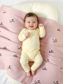 100% Cotton Plum Blossom Pattern Knitted Baby Blanket, All Season Newborn Swaddle Stroller Blanket, Essential Infant Necessities - Pink - View 2