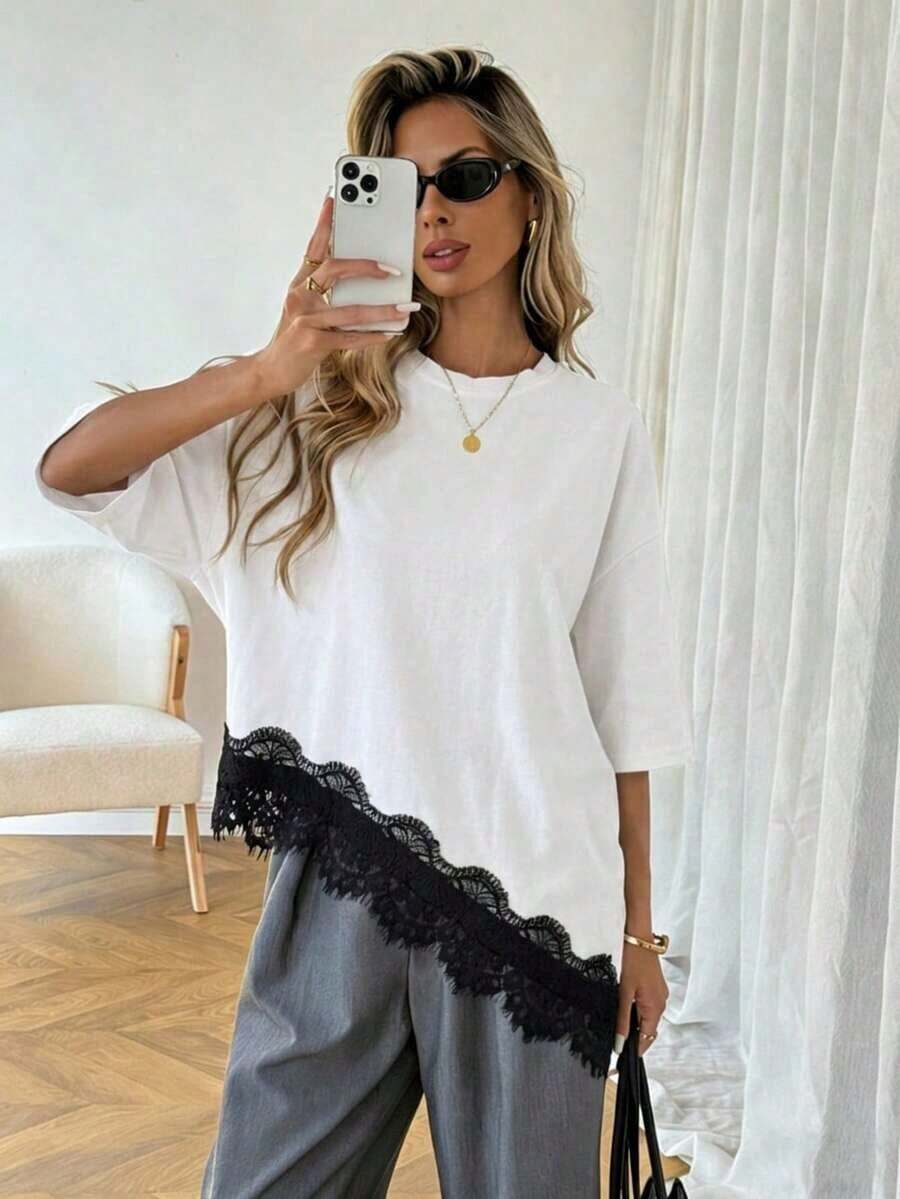 Camiseta casual de mujer con dobladillo asimétrico de encaje de unicolor, uso versátil diario, parte superior de ocio de primavera/verano, adecuada para vacaciones, verano, primavera, vacaciones de primavera y diversas ocasiones, incluyendo vestido de playa, camisa casual, ropa exterior y parte superior de verano.Marrón - Blanco - Ver 1