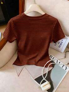 Camiseta casual de mujer de unicolor, cuello redondo, manga corta con bajo asimétrico - Multicolor 2 - Ver 2
