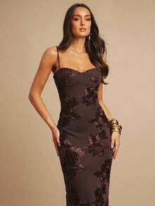 Vestido de tirantes finos maxi ajustado y elegante con diseño floral 3D en color marrón, adecuado para invitada de boda en otoño, fiesta, cóctel, noche, Navidad.Vestido maxi ceñido y con espalda descubierta, apropiado para fiesta de ot - Marrón 2 - Ver 6
