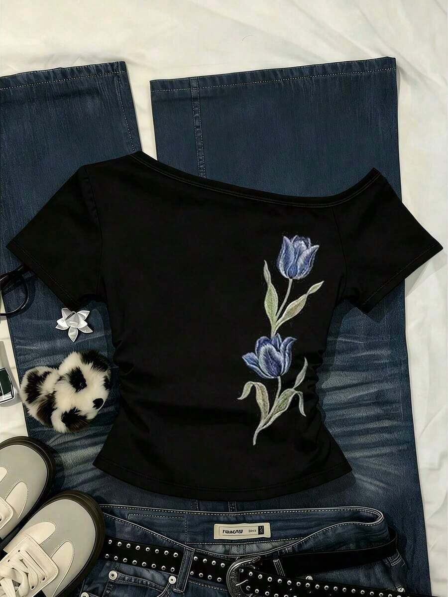 Camiseta casual de mujer con hombro asimétrico y mangas cortas a rayas - Multicolor 4 - Ver 1