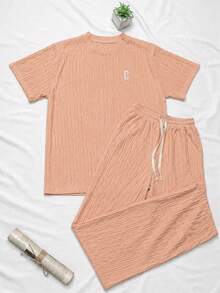 Conjunto de dos piezas informal y holgado para el hogar, ligero y bordado con la letra C para primavera y verano, compuesto por camiseta y pantalones largos, 1 unidad - Rojo - Ver 2