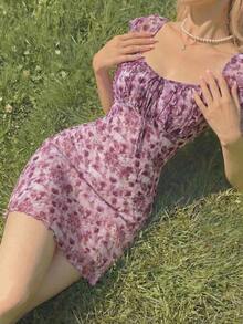 Vestido sin mangas con cuello redondo, fruncido en el pecho y estampado floral vintage para mujer, ideal para el verano - Púrpura polvoriento - Ver 2