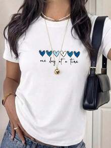 Camiseta suave 100% algodón, camiseta casual de manga corta para mujer con estampado de corazón azul y la frase 'One Day at a Time', cuello redondo, corte regular, camiseta de algodón transpirable, combina con todo, genial. - Blanco - Ver 8