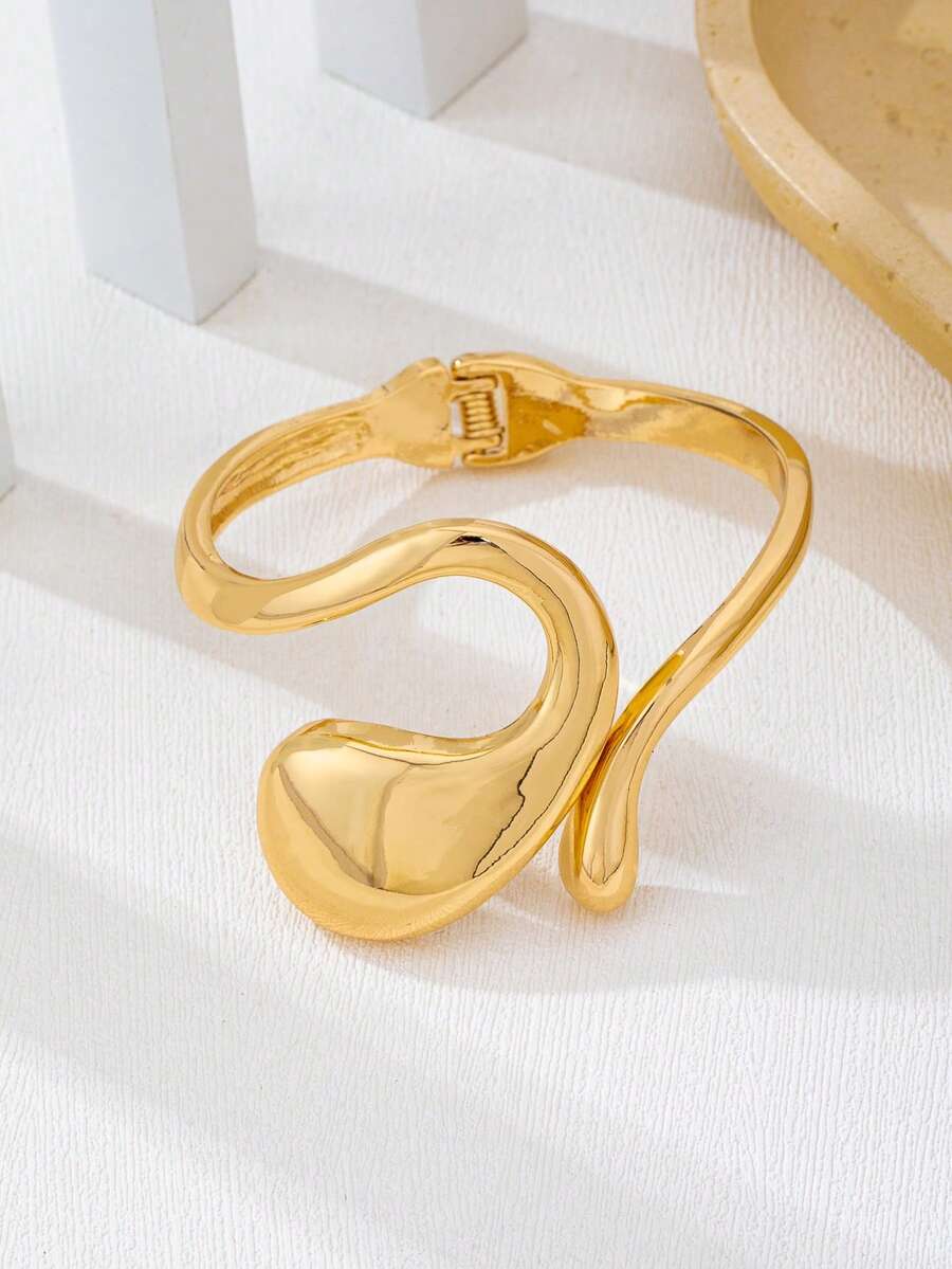 1 chiếc vòng tay co giãn sang trọng bằng kim loại, thiết kế bất đối xứng, thời trang và thanh lịch. - Vàng - Xem 1