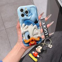 Disney Mickey Mouse Clubhouse Phone Case : 3D Fluffy Pattern Border Protector Phone Soft Phone Case With A Free Cute Mickey Bracelet Chain Lanyard, Mickey, Minnie, Goofy, Donald Duck, Daisy Duck, Pluto, For Apple 17 Promax 17 Pro 16 15 14 13 12 11 Pro Max XS Max X XR Soft Cover Summer Phone Case - 白色 - 查看 1