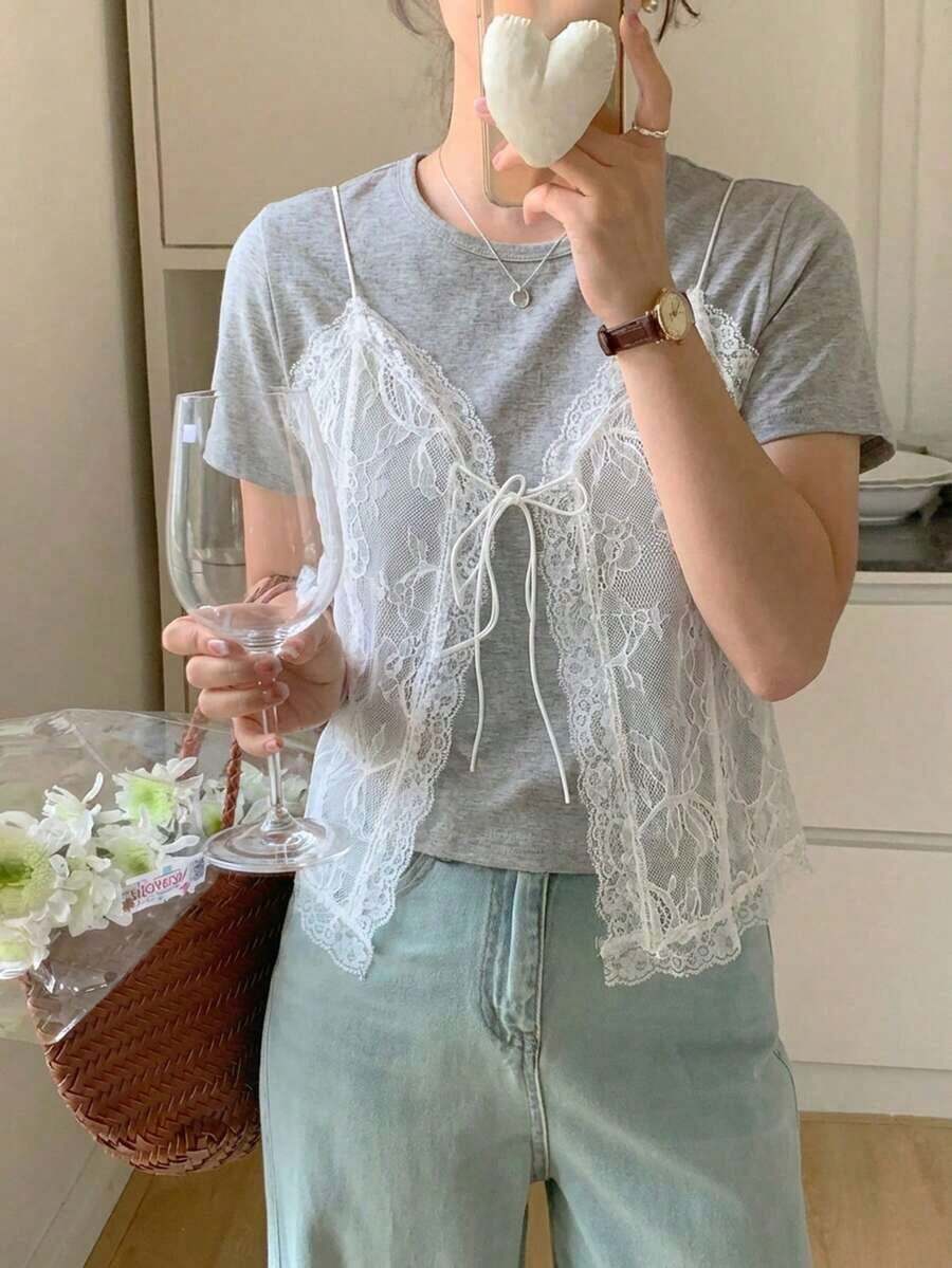 Camiseta de mujer con cuello redondo de manga corta con 2 en 1 y encaje empalmado - Gris - Ver 1