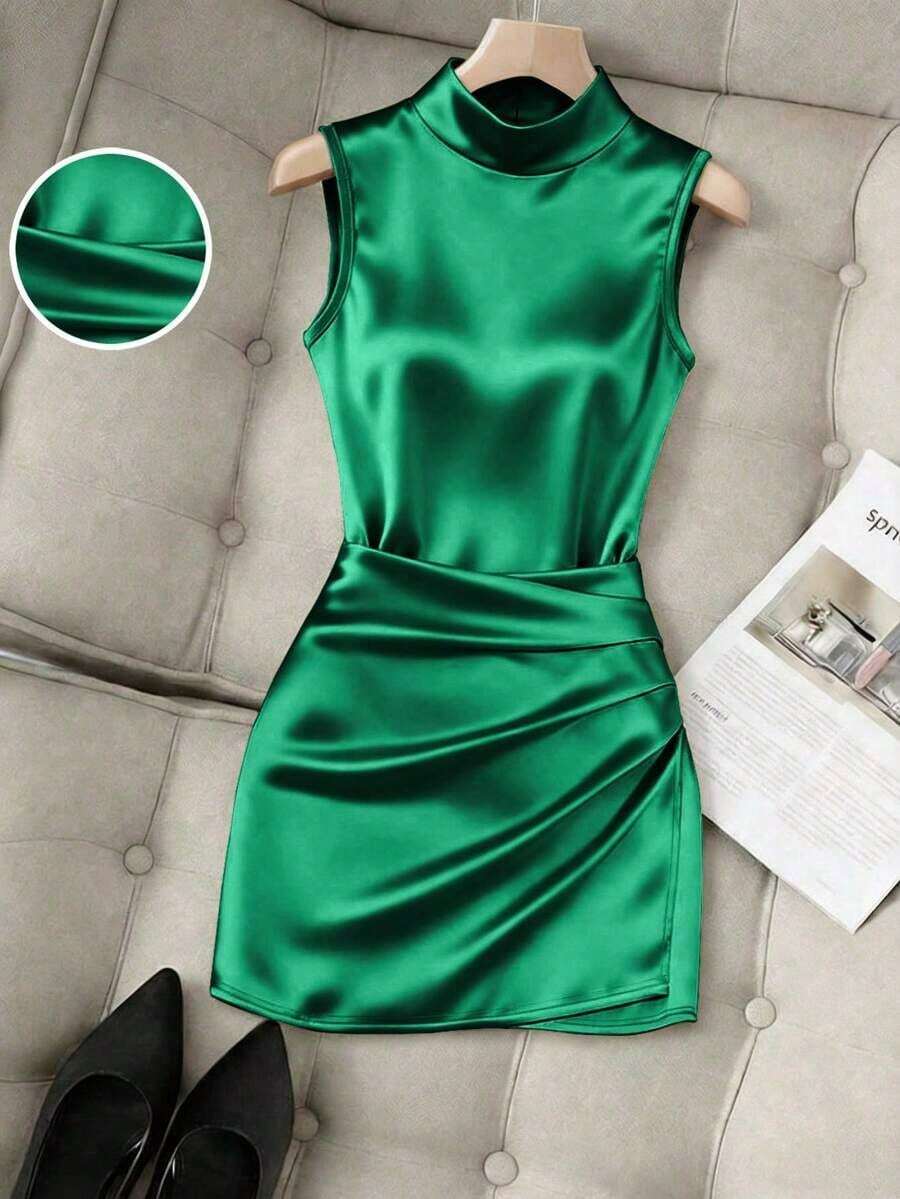Nuevo vestido de mujer con cuello alto brillante, sin mangas, con cintura fruncida y asimétrico de ajuste ceñido - Verde - Ver 1