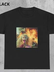Disaster Girl Meme T-Shirt, Funny Viral Doll Tee. Unisex 220gsm T-Shirt, 100% Cotton. Ideal Weight For All Seasons, Suitable For Both Men And Women. High-Quality, Durable Fabric, Soft To The Touch And Long-Lasting. Breathable Garment, Perfect For Autumn, Holidays, Mother's Day, Independence Day Celebrations, And As A Gift. - 黑色 - 查看 1