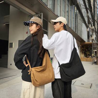 Bolso bandolera ligero y resistente al agua de nailon para hombres, bolso de pecho casual con múltiples bolsillos y correa ajustable para uso diario y al aire libre