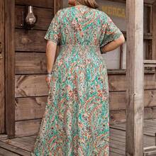 CURVE+ Festival de música de tamaño curvo, vacaciones junto al mar, vestido de playa para mujer con cintura elástica plisada con estampado aleatorio, traje de vacaciones de verano - Verde - Ver 3