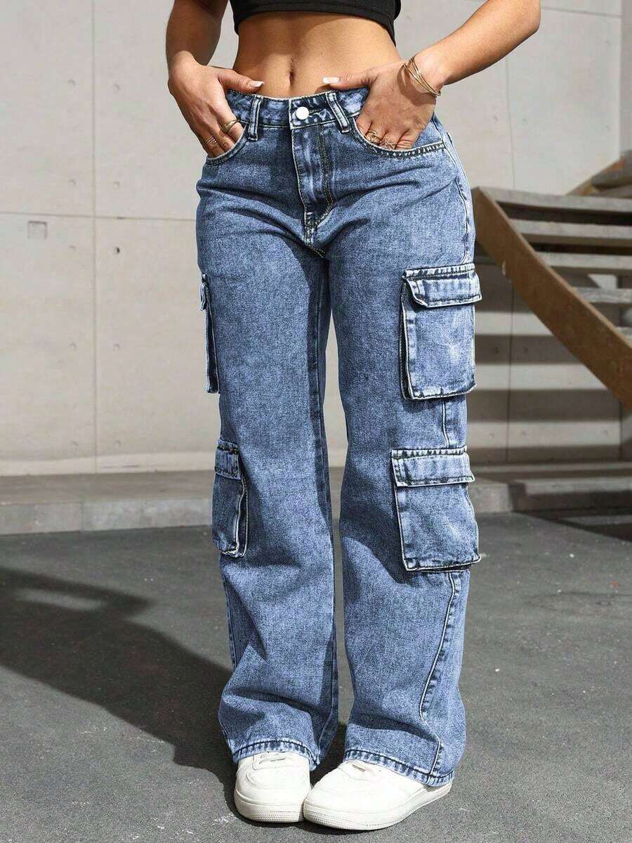 Jeans de mezclilla con bolsillo con solapa y cargo lateral, de estilo sencillo y elegante para uso diario y casual en primavera, color negro - Azul lavado medio 2 - Ver 1