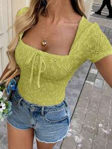 Camiseta de mujer de manga corta con cuello cuadrado, decoración de mariposa, textura jacquard de unicolor, primavera/verano - Verde - Ver 5