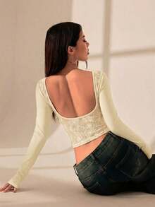 Camiseta de mujer con espalda al descubierto y costuras de encaje.Vestimenta sexy adecuada para citas en verano. - Albaricoque - Ver 7