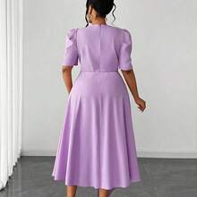 Vestido elegante de color liso con cuello redondo, manga corta, dobladillo irregular, manga abullonada, dobladillo de pañuelo, cintura ceñida, con acento de hebilla de metal, adecuado para vacaciones, informal, viajes diarios, diseño de moda, talla pequeña a grande, vestido largo largo Vestido lavanda para mujer Vestido elegante morado Mujer - Púrpura - Ver 5
