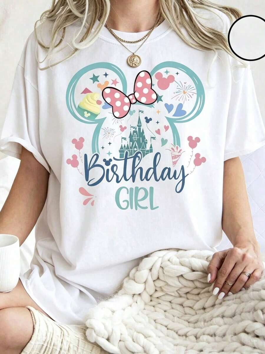 Disney Cartoon Bow Head Silhouette Printed T-Shirt, Suitable For Daily Wear, Easy To Wear In Summer, Micro-Elastic, Soft Round Neck Casual Daily Coat, Round Neck Summer Sweatshirt, Both Men And Women, Loose Version, Holiday Gift.--Disneys Disneyland Paris The Magic Kingdom Disneyesque The House Of Mouse Mickey Mouse Empire Modest Summer Outfits Take That T Shirt Summer Coord Tops For Women Summer Summer Clothes Women Summer Clothes Summer Tops Summer Tops Women Summer Co Ord Summer Top Summer Outfits White Top Black Top Holiday Outfits For Women  Tops For Women Summer Holiday Gifts Valentine's Day Gifts Earth Day Gifts Oktoberfest Gifts Summer Bank Holiday Gifts - 白色 - 查看 1