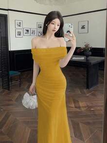 Vestido largo elegante de mujer con hombros descubiertos, cintura fruncida y malla, adecuado para bodas, eventos formales y fiestas de gala - Mostaza Amarilla - Ver 8