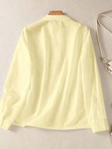 Camisa de mujer de unicolor con cuello en V y botones - Blusa casual y elegante de manga larga con detalle de bolsillo, adecuada para vacaciones, viajes y uso diario, artículo esencial para primavera, verano, otoño e invierno - Albaricoque - Ver 4