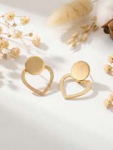 1 Pair New Creative Minimalist Geometric Earrings, Elegant Spiral Floral Pattern Round Stud Earrings For Daily Wear - Heart - View 3