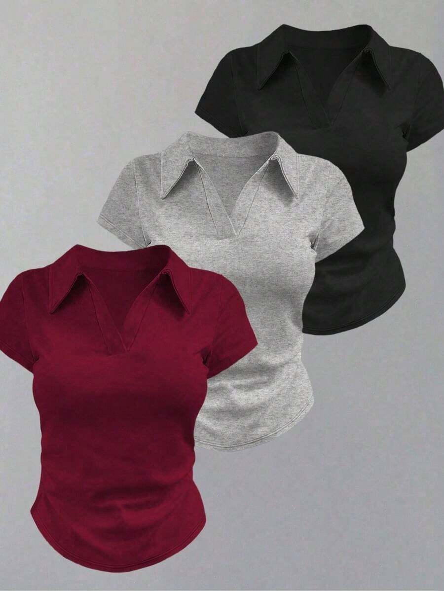 Camiseta casual de mujer con cuello polo, manga corta y estampado de corazones en color contrastante - Burdeos - Ver 1