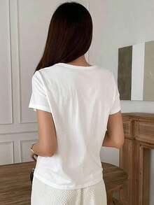Y2K Style, Fashionable Style, Newest 2026 Style, Cute Style, Casual Style. Women's Short-Sleeved T-Shirt With Embroidered Heart And Letter Design For Valentine's Day, Casual And Work Style. 180g (S-XXXL) - 白色的 - 查看 6