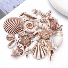 10/25 Stücke gemischte Anhänger mit Meeresmotiven, Muscheln, Seesterne, Seepferdchen und Schildpatt aus Kunstharz mit Löchern, Vintage-Strandanhänger in Braun mit Vintage-Print für die Schmuckherstellung, DIY-Armbänder, Halsketten und Ohrringe, Sommerbastelbedarf - Gelb - Übersicht 4