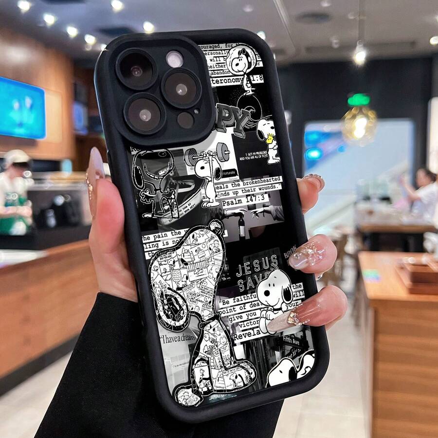 colagem de versículos bíblicos cristãos em preto e branco do SnoopyCapa para celular. Compatível com , Apple, VIVO, OPPO, , , e Honor. Feita de silicone TPU, oferece proteção contra impactos e quedas. - Negro - Ver 1