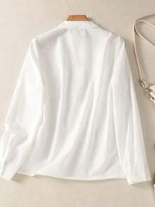 Camisa de mujer de unicolor con cuello en V y botones - Blusa casual y elegante de manga larga con detalle de bolsillo, adecuada para vacaciones, viajes y uso diario, artículo esencial para primavera, verano, otoño e invierno - Blanco 2 - Ver 5