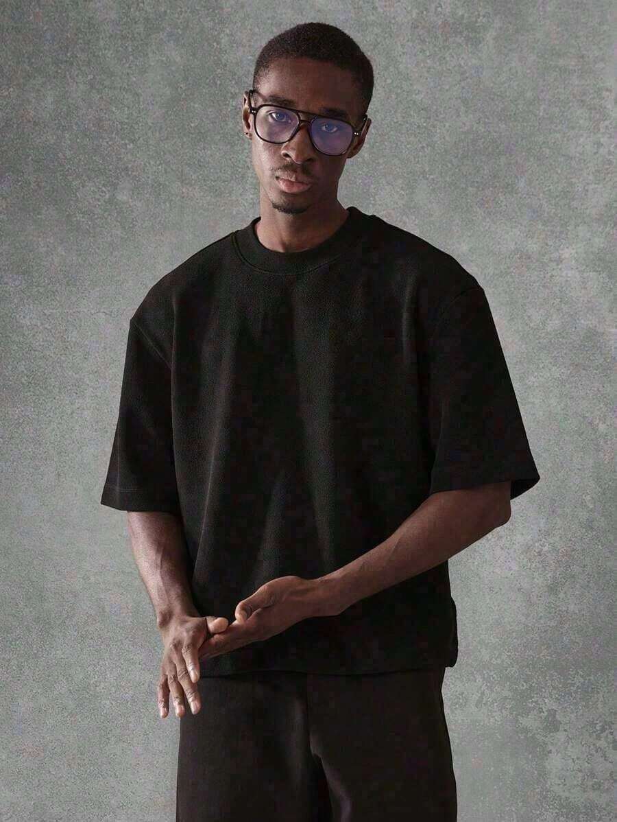 Oversized Boxy Cut Short Sleeve T-Shirt, Cropped Streetwear Style, Modern Minimalist Style All-Season Essential Solid Color Top - Unisex T-Shirt, Comfortable Loose FitFashion ,été Homme,Men Women T-Shirt Print Tee,T-Shirt Homme,T Chemise Homme Coton,Y2k,Fête Des Peres - 1 - Xem 1