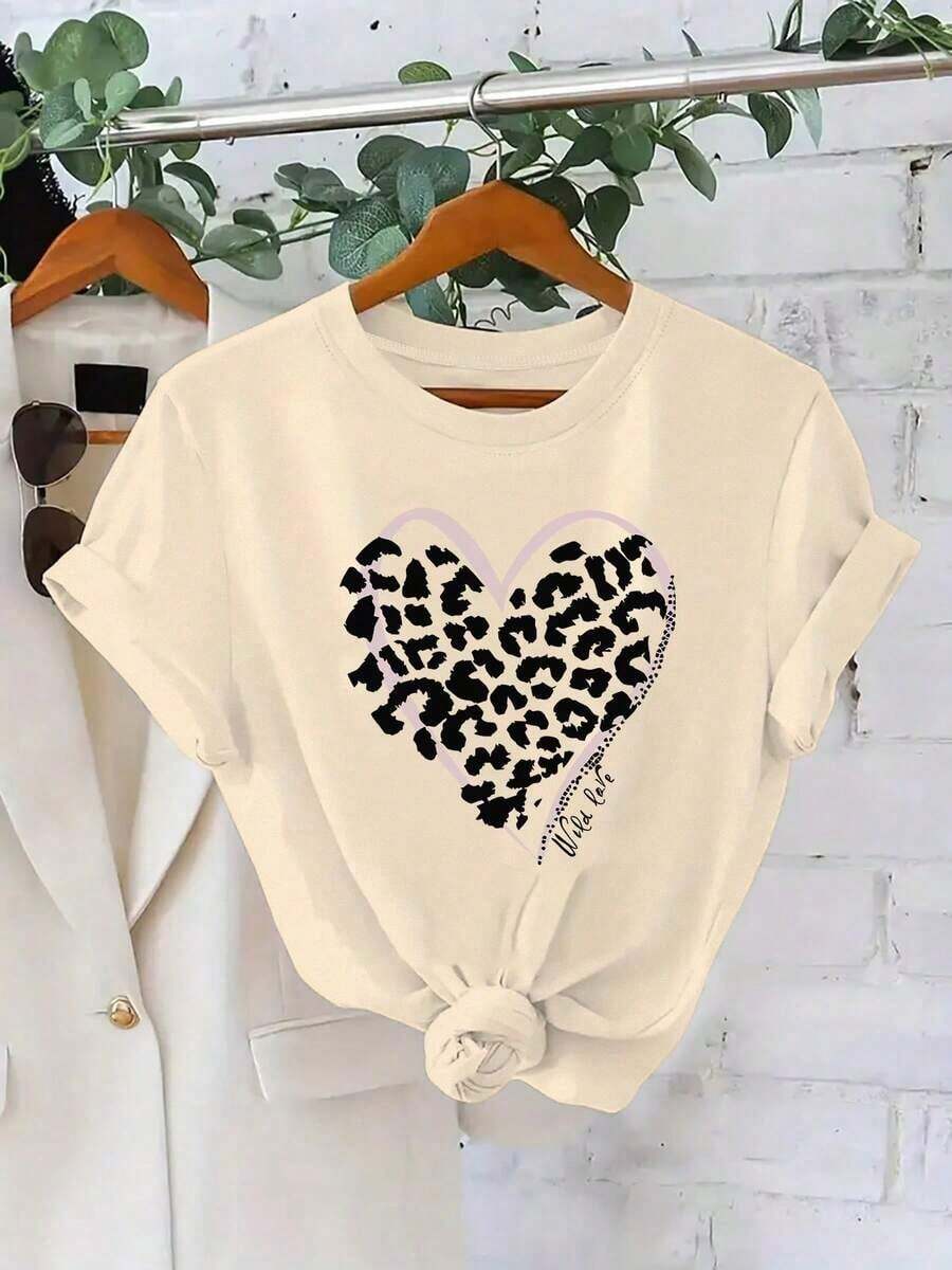 RegaloRegalo | 1 Playera para Mujer 100% Algodón Transpirable | Camiseta Elegante de Verano para Mujer - Estampado de Leopardo Morado Vibrante con Diseño de Corazón, Cuello Redondo Casual, Manga Corta, Poliéster Ligero, Perfecta para Atuendos Casuales, Blusa con Estampado de Leopardo - Ideal para el VeranoSoftSoft - Albaricoque - Ver 1