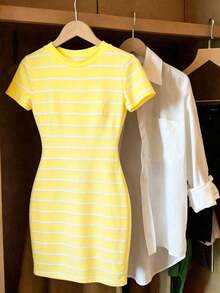 Vestido mini casual de mujer con rayas, de verano - Amarillo claro - Ver 2
